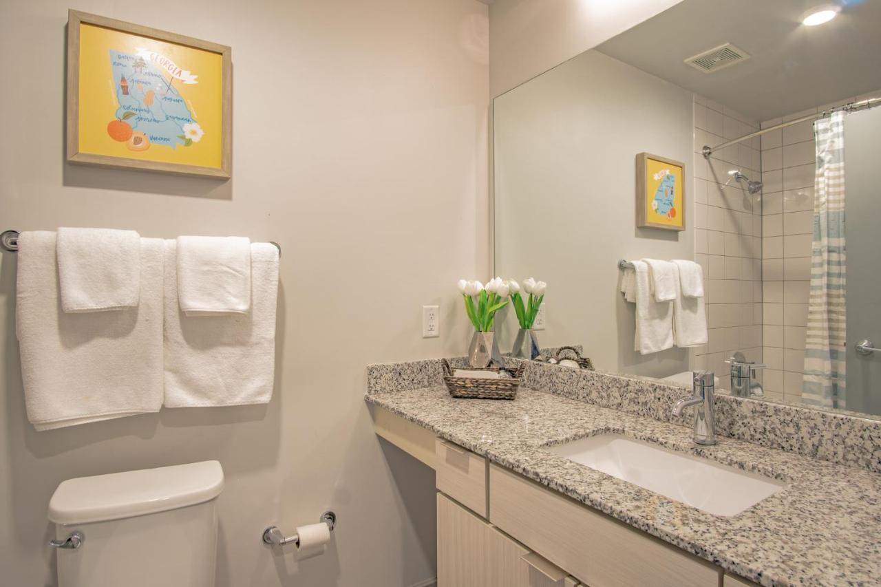 Heaven In Midtown Fully Furnished Apartments Атланта Екстериор снимка